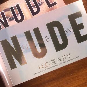 New Nude Huda Palette make offer